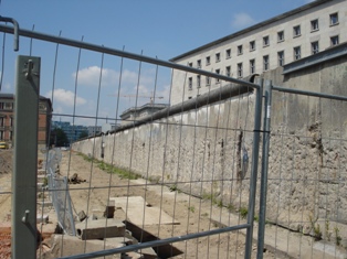 Berlijnse muur bij Niederkircherstrasse