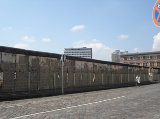 Berlijnse muur bij Niederkircherstrasse